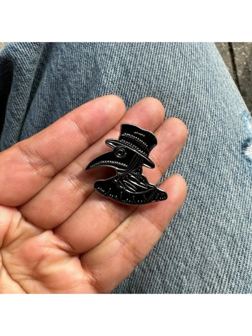 ✨Plague Doctor Black Brooch Pin Enamel Metal Badges Lapel Brooch Crow Raven✨ - Picture 2 of 5